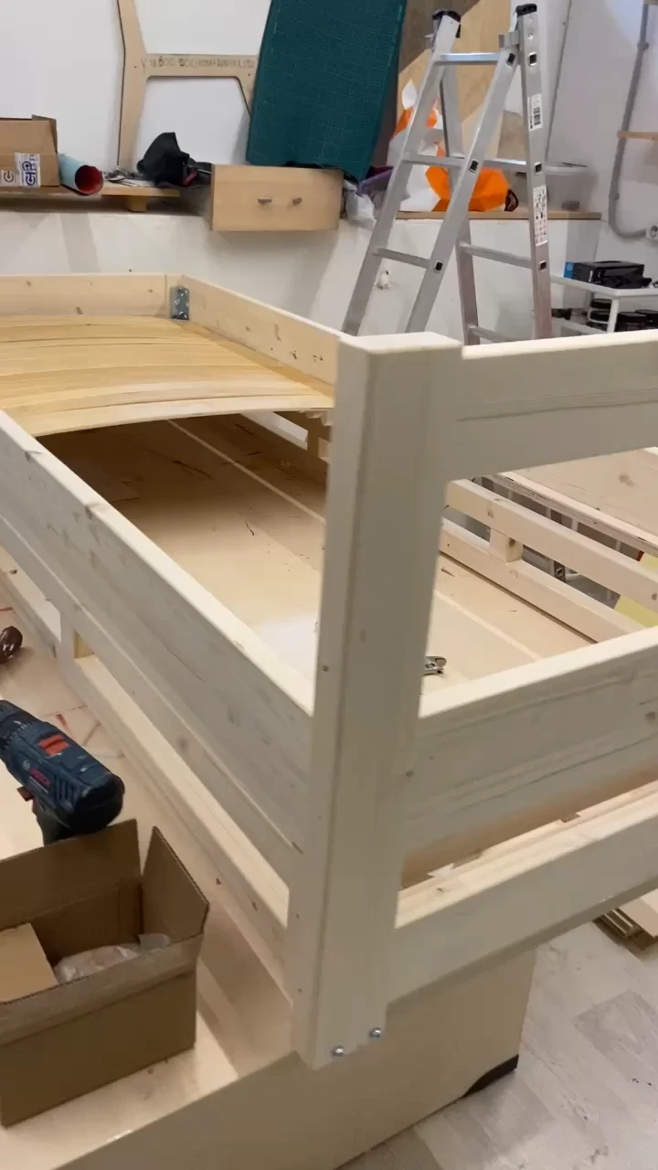 Компания Стоп Кран выполнит любые работы и моментально заменит выбывшего из строя бойца